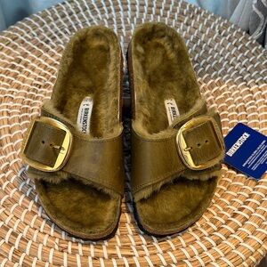 Birkenstock Khaki Fur-Lined Slides with Gold Buckle